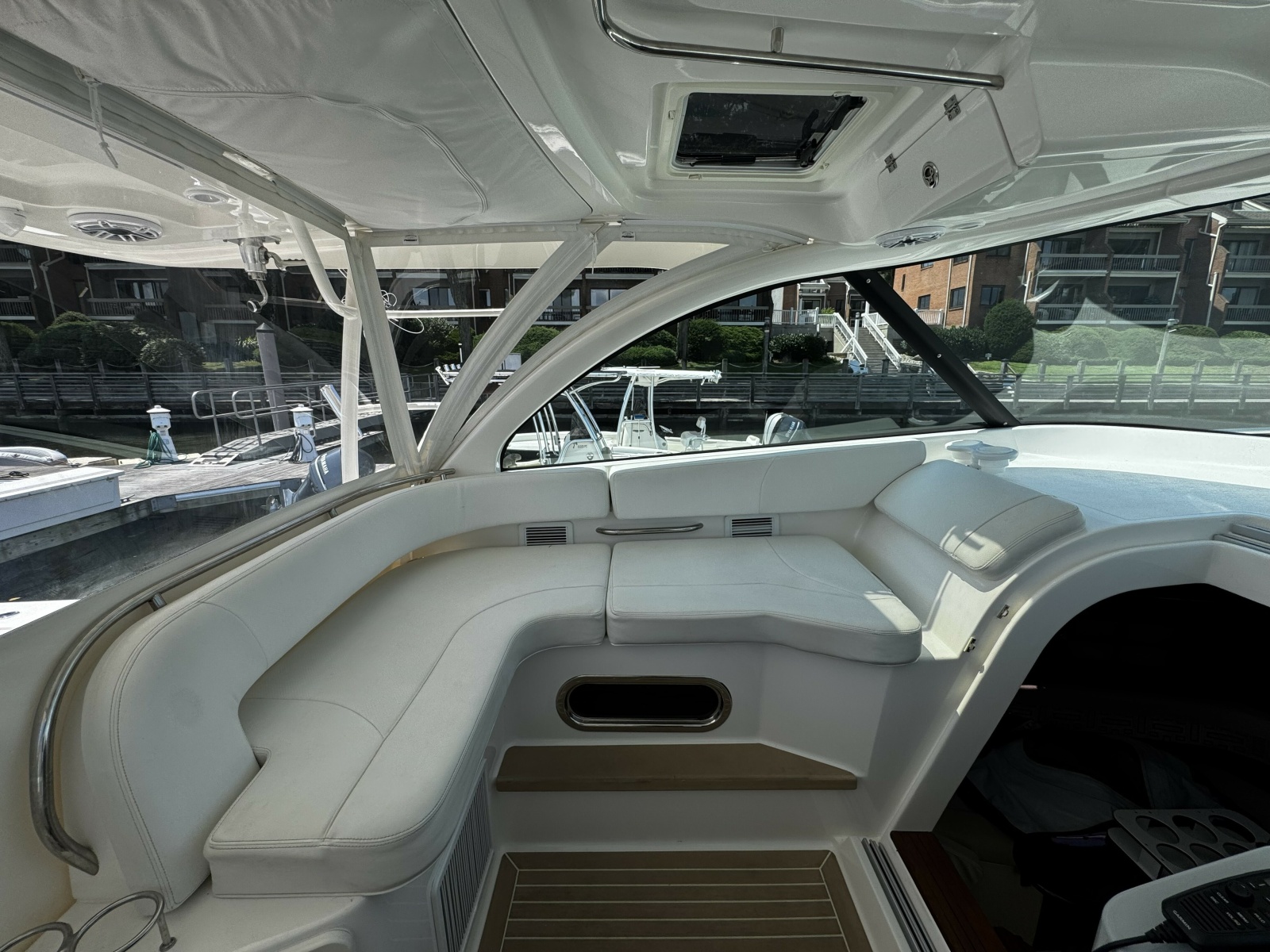 2022 Pursuit OS 385 Offshore