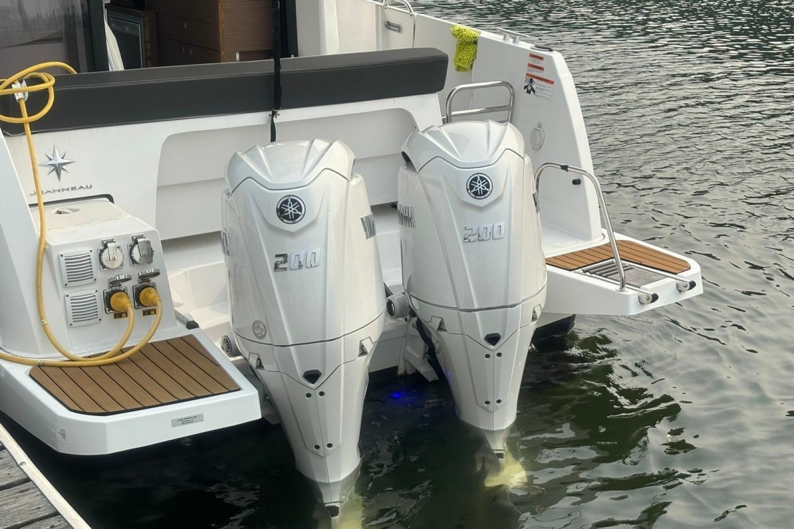 2024 Jeanneau NC WEEKENDER 895