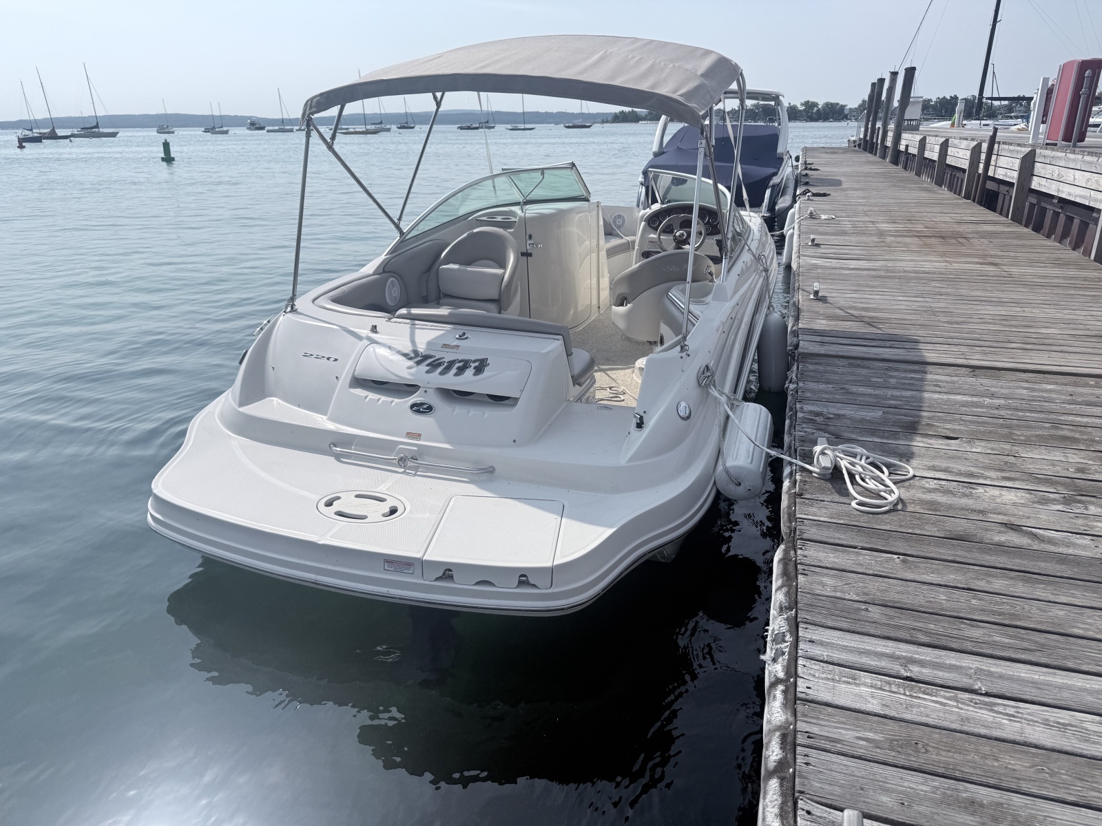 22ft Sea Ray Yacht For Sale