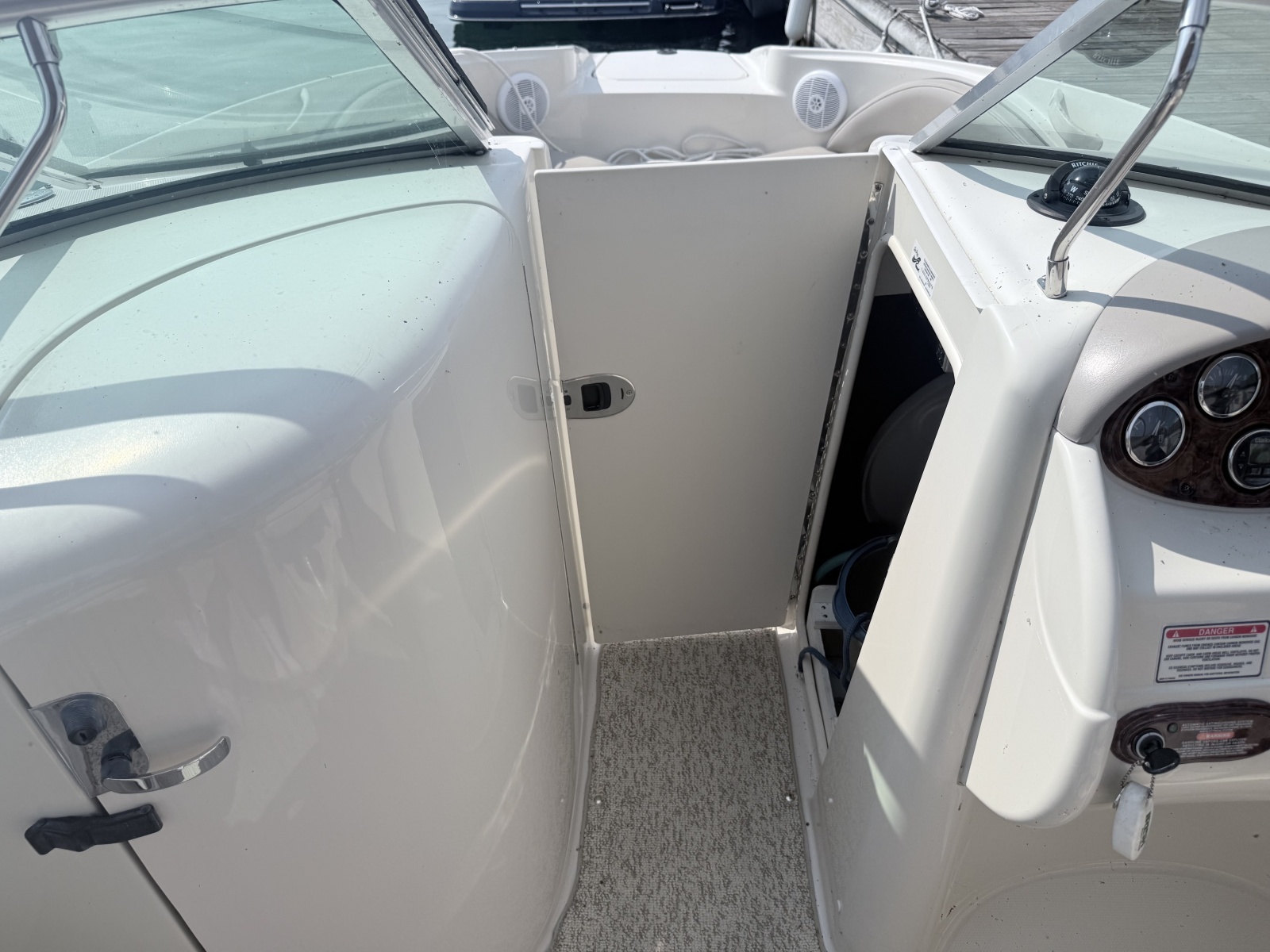 22ft Sea Ray Yacht For Sale