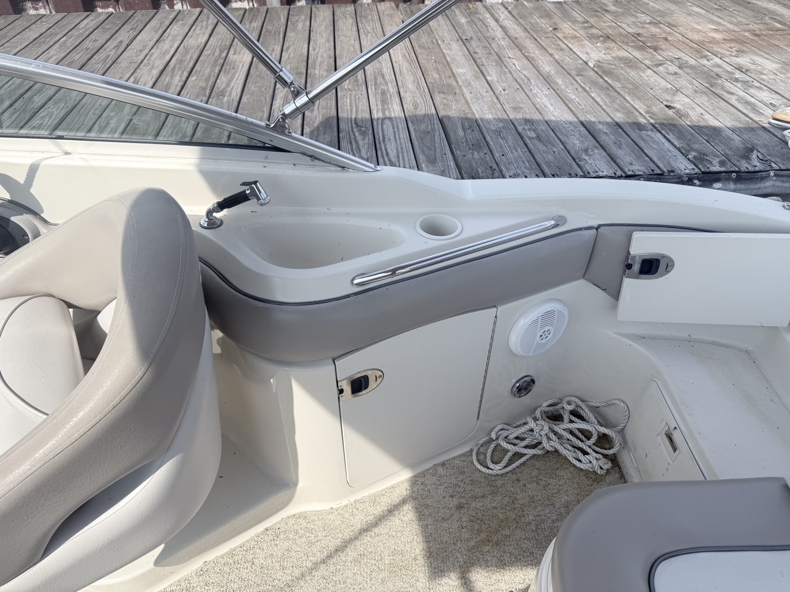 22ft Sea Ray Yacht For Sale