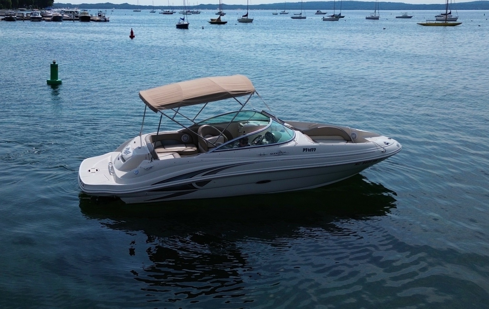 22ft Sea Ray Yacht For Sale