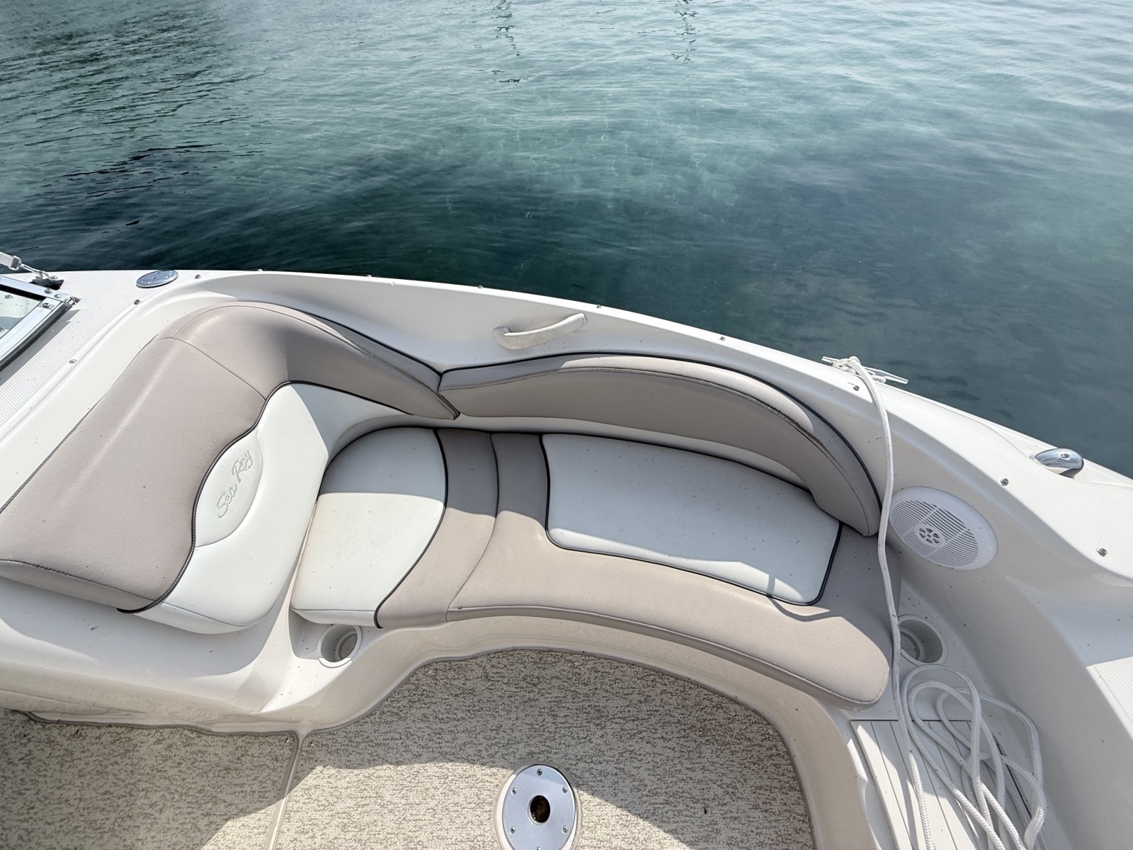 22ft Sea Ray Yacht For Sale
