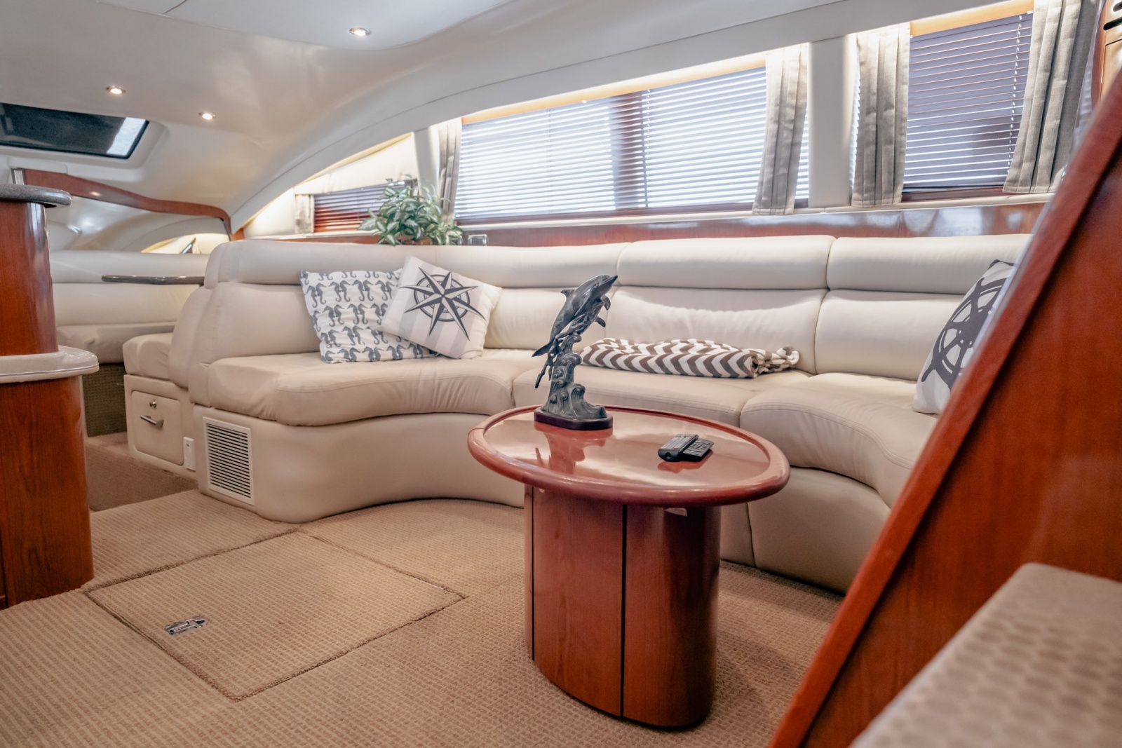 2002 Sea Ray 480 Motor Yacht