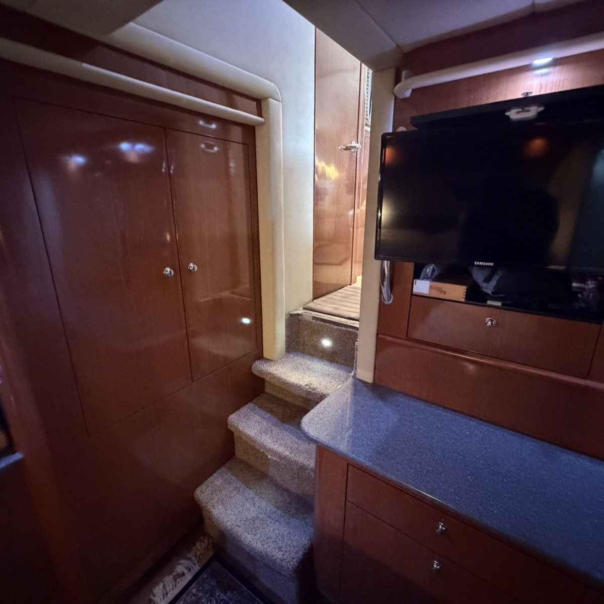 2002 Sea Ray 480 Motor Yacht