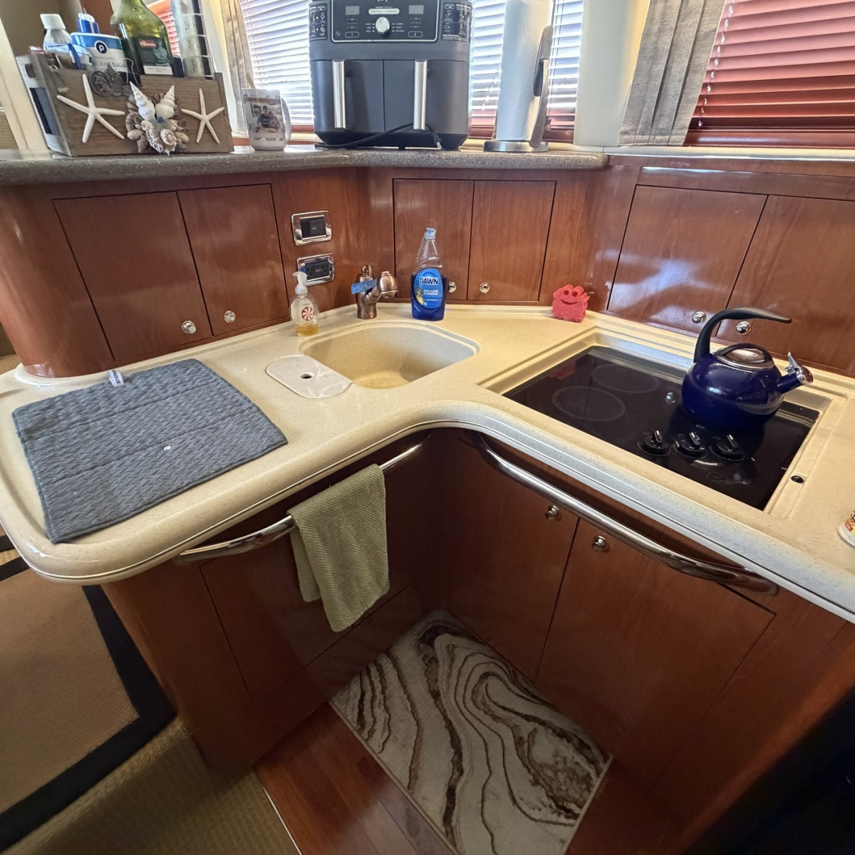 2002 Sea Ray 480 Motor Yacht