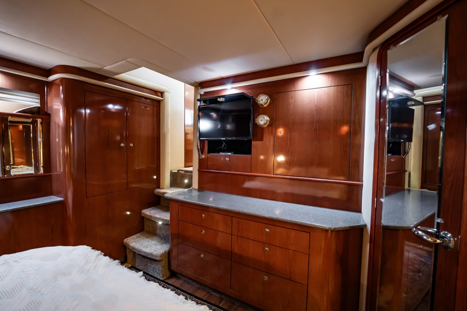 2002 Sea Ray 480 Motor Yacht