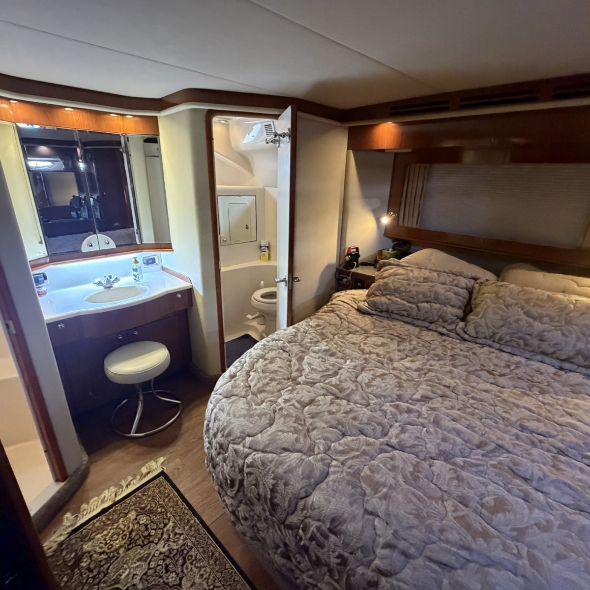 2002 Sea Ray 480 Motor Yacht