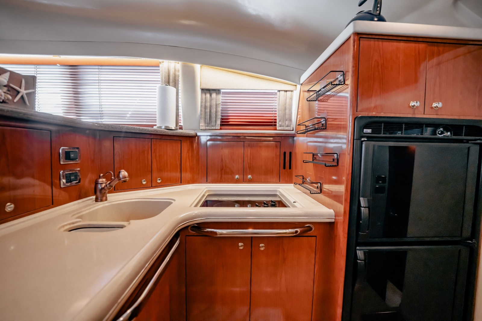 2002 Sea Ray 480 Motor Yacht