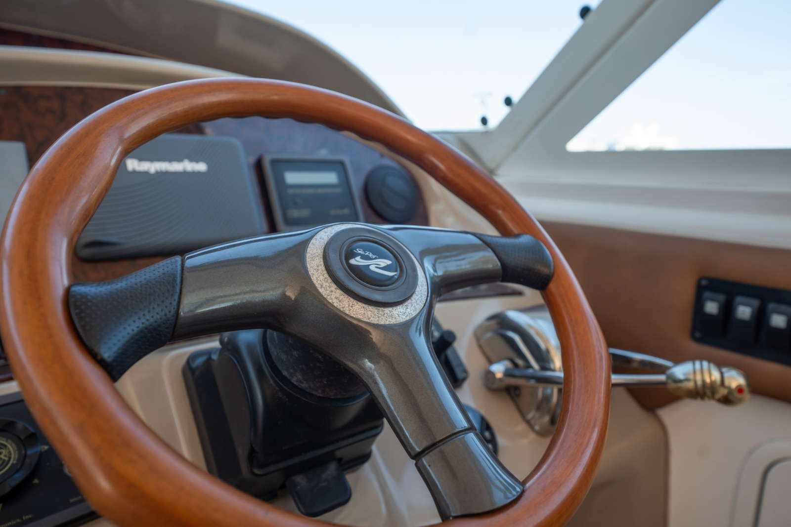 2002 Sea Ray 480 Motor Yacht