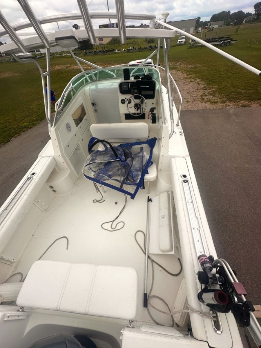2001 Edgewater 255 Express