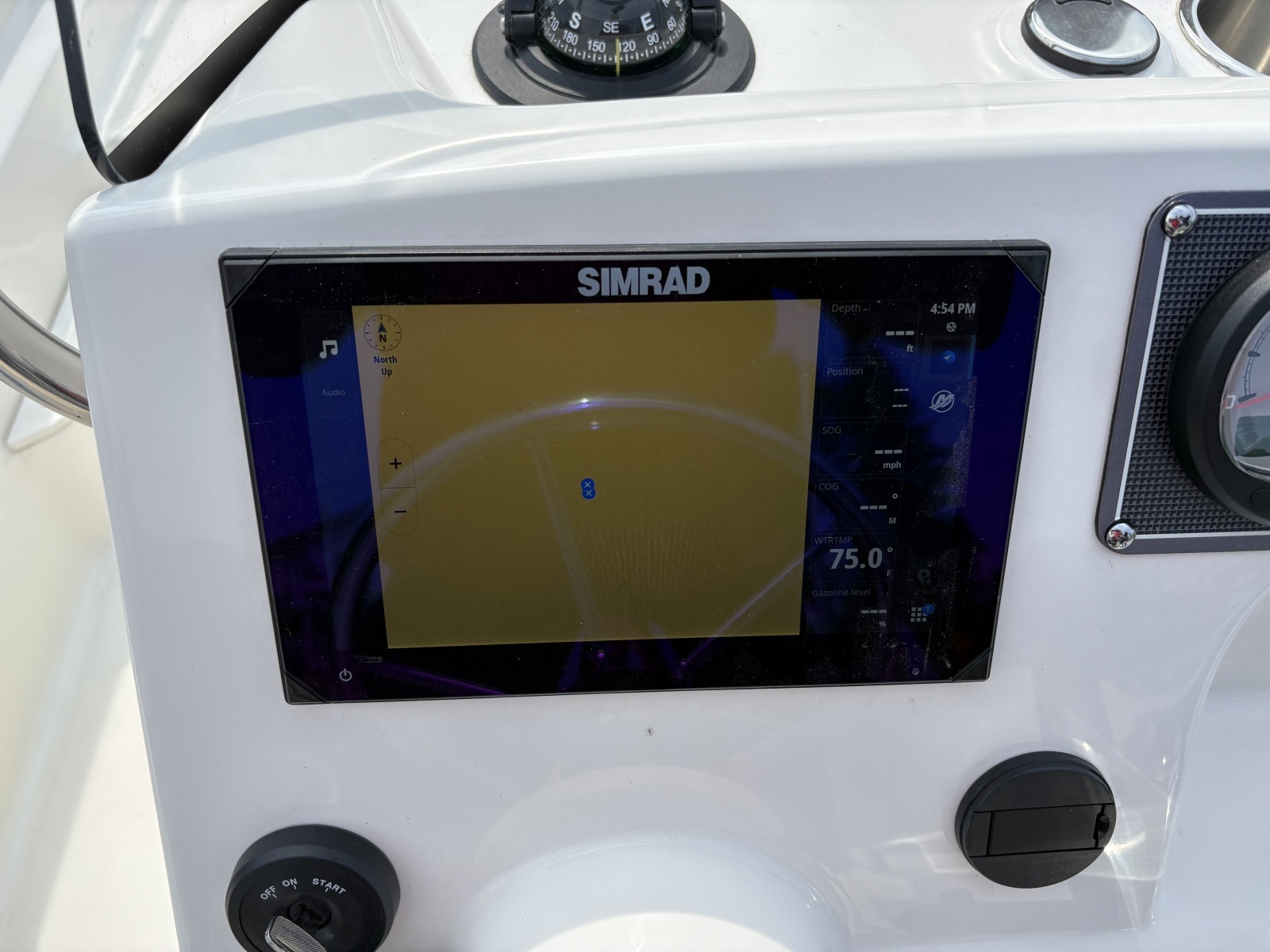 17ft Boston Whaler Yacht For Sale