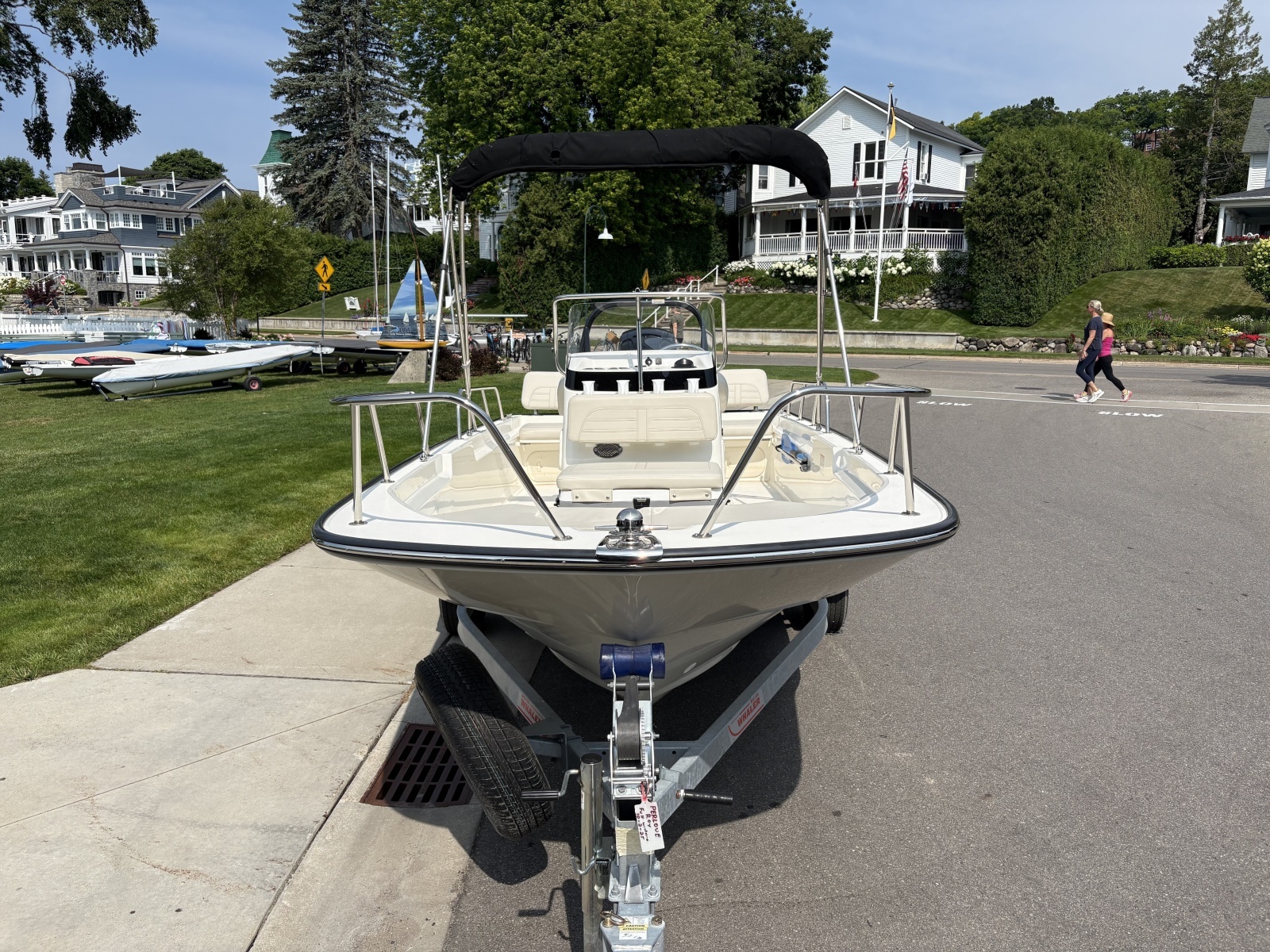 17ft Boston Whaler Yacht For Sale