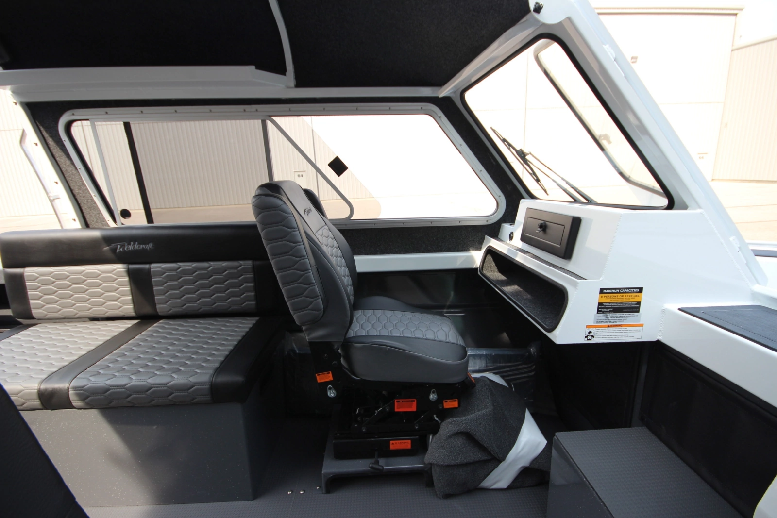 Boat Show Special Pricing 24ft Weldcraft Yacht For Sale