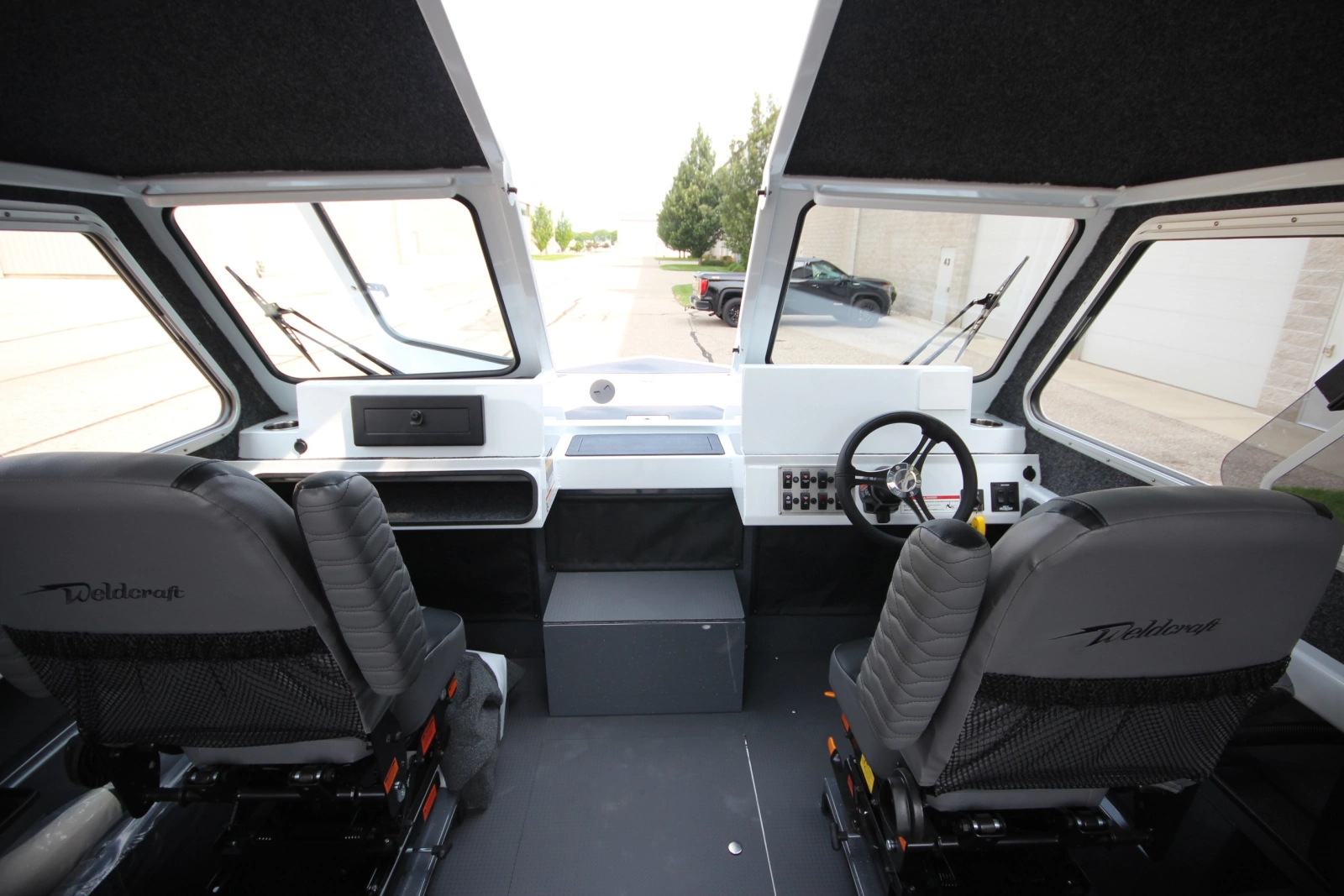 Boat Show Special Pricing 24ft Weldcraft Yacht For Sale