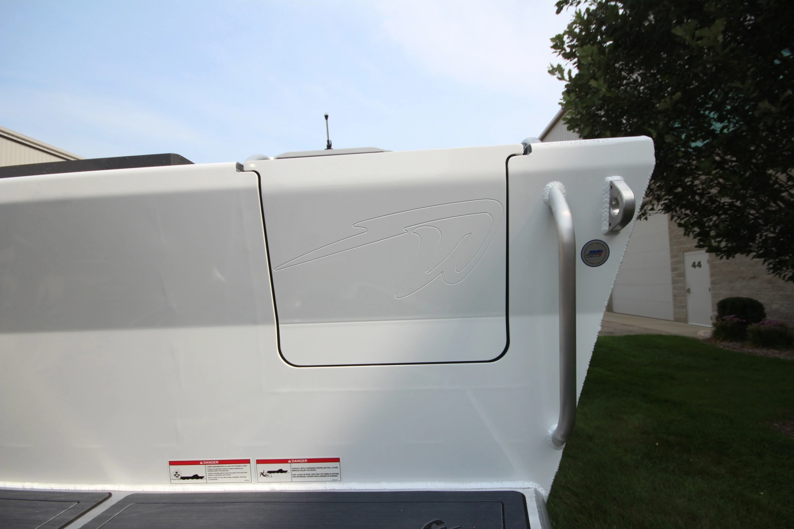 Boat Show Special Pricing 24ft Weldcraft Yacht For Sale