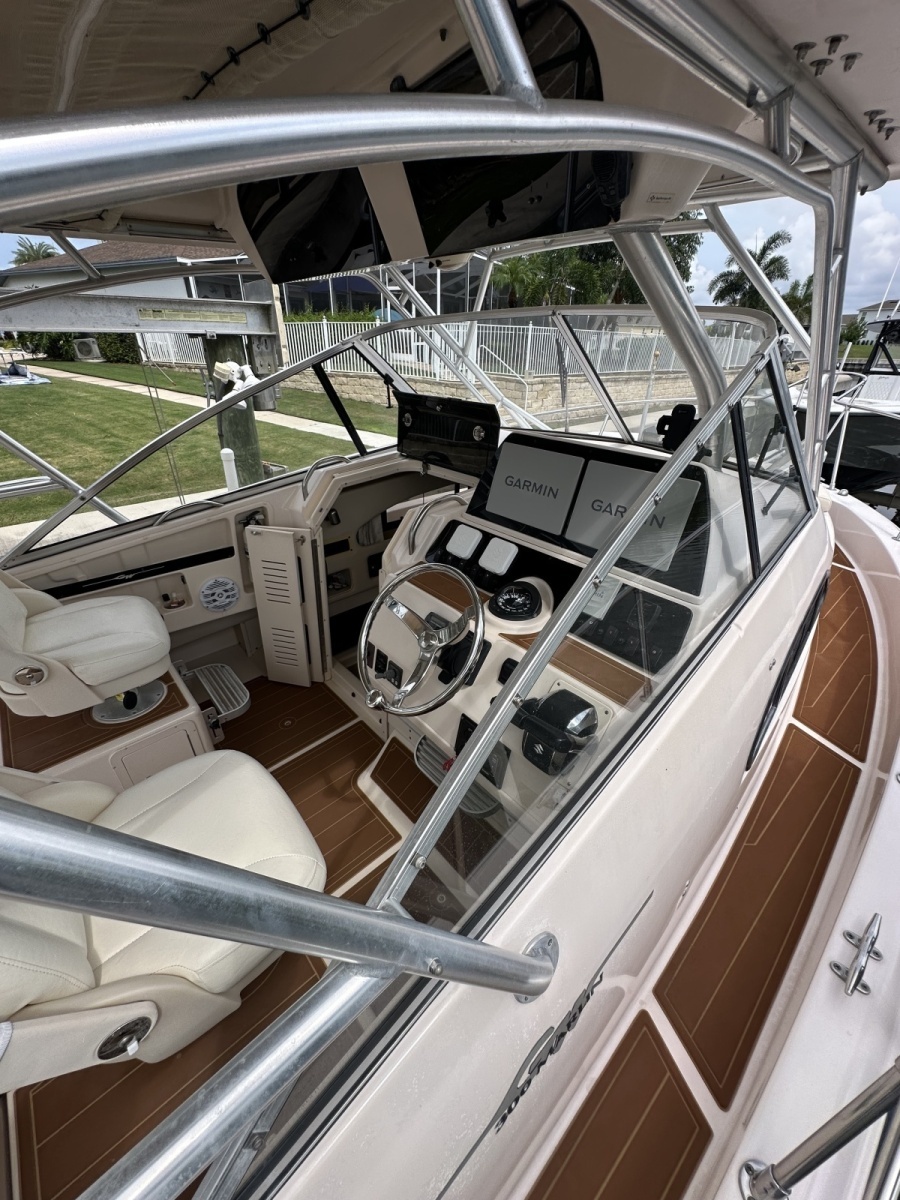 2006 Grady-White 300 Marlin