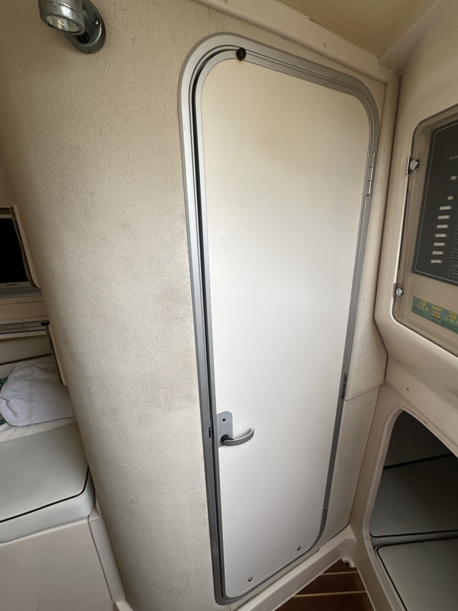 2006 Grady-White 300 Marlin
