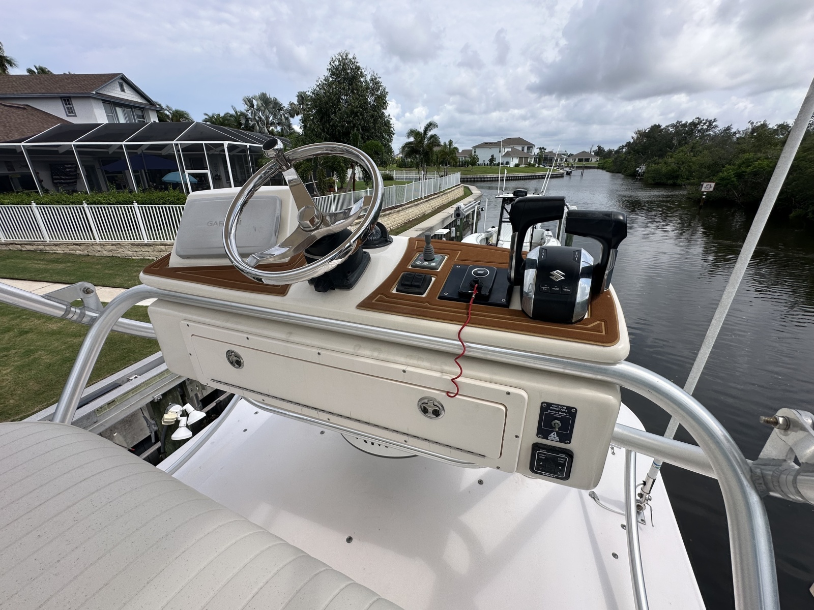 2006 Grady-White 300 Marlin