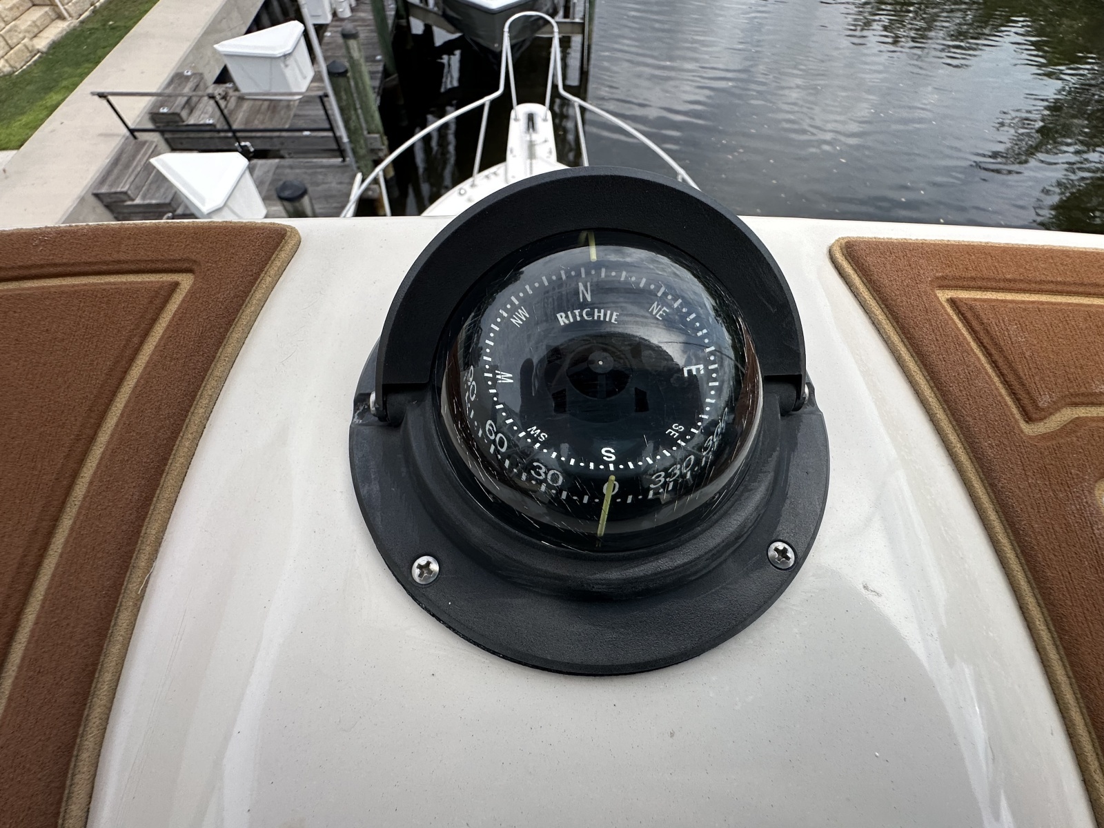 2006 Grady-White 300 Marlin