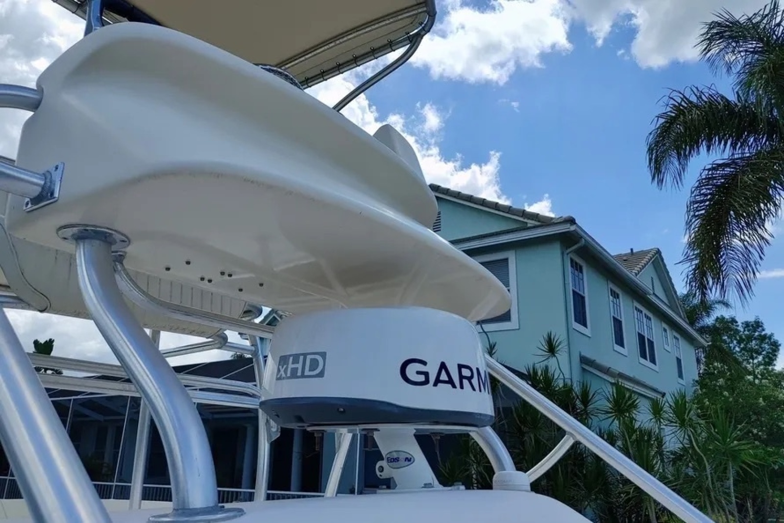 2006 Grady-White 300 Marlin