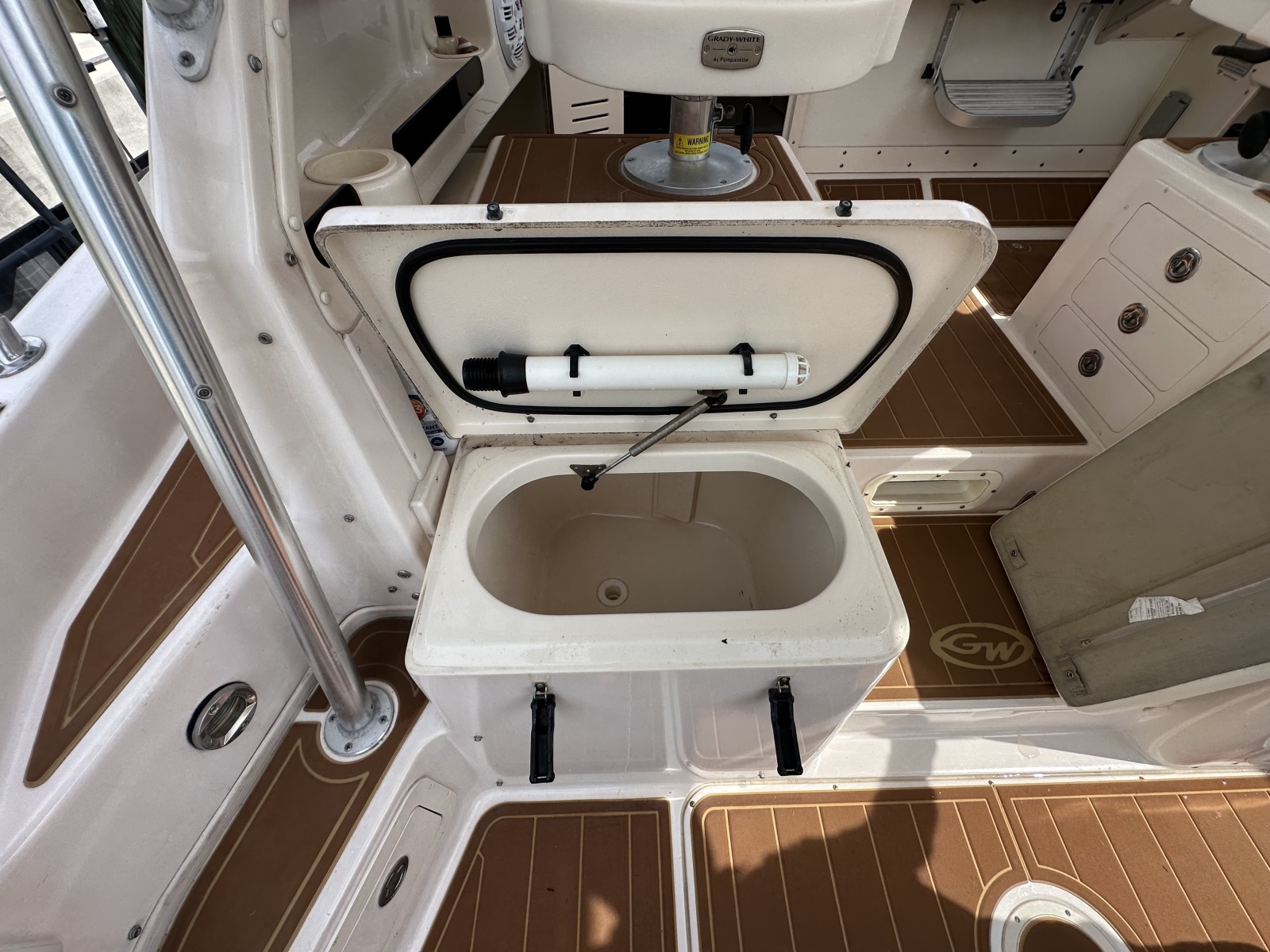 2006 Grady-White 300 Marlin