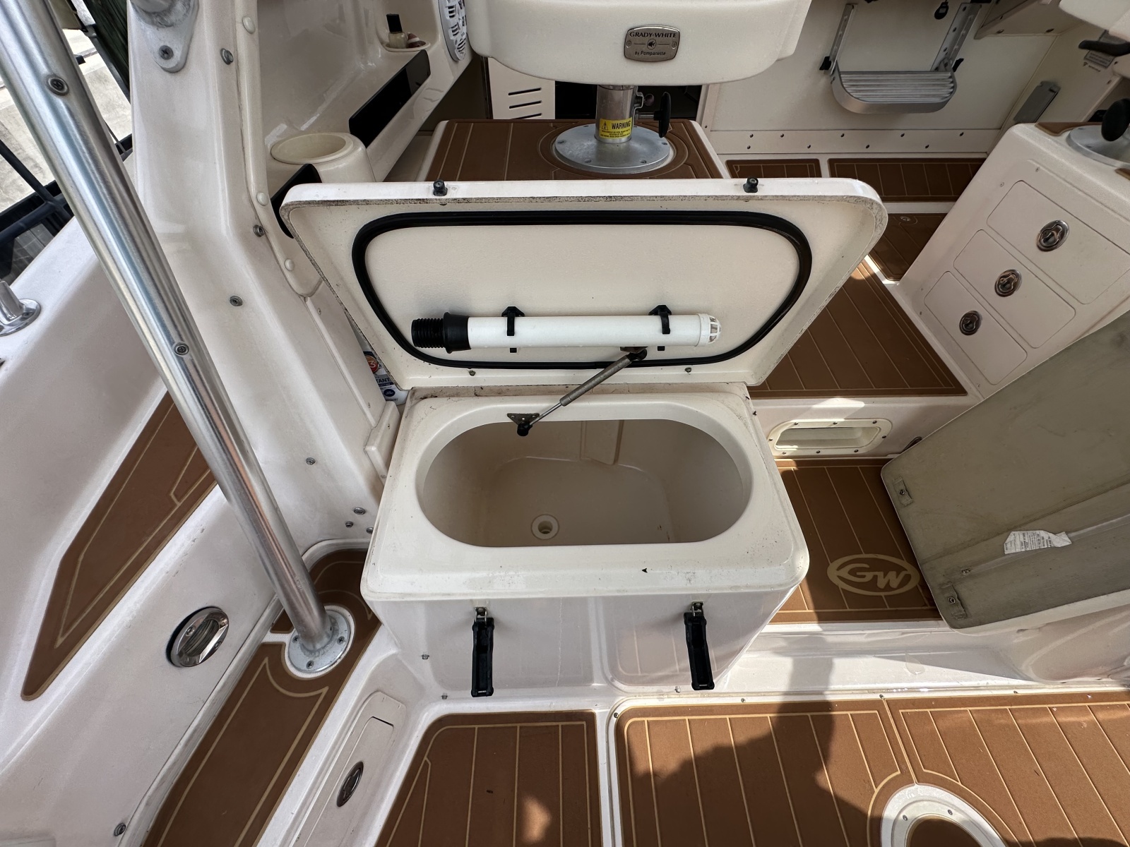 2006 Grady-White 300 Marlin