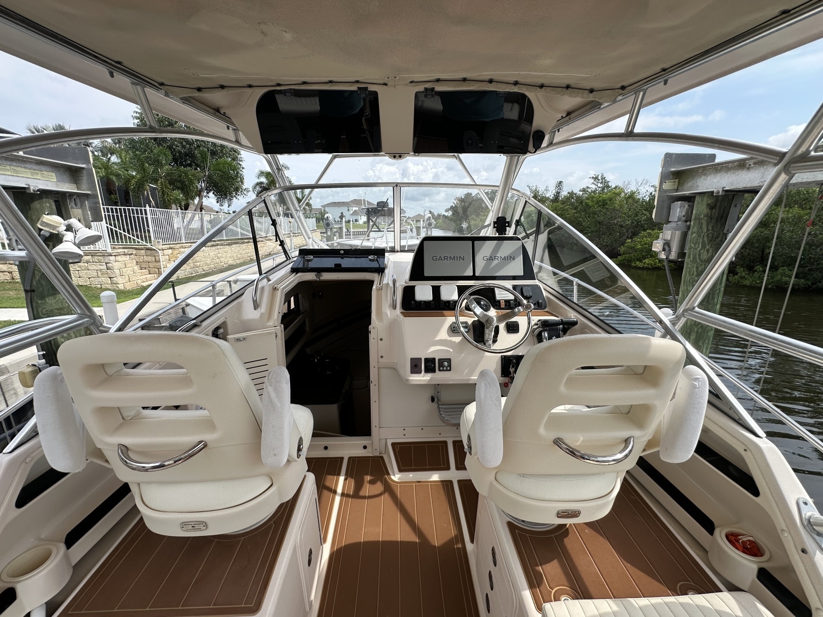 2006 Grady-White 300 Marlin