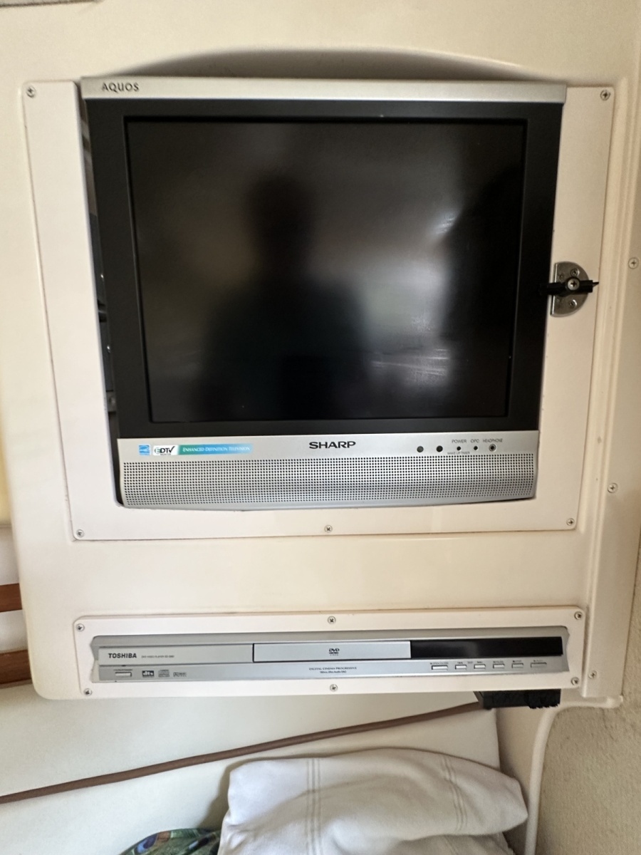 2006 Grady-White 300 Marlin