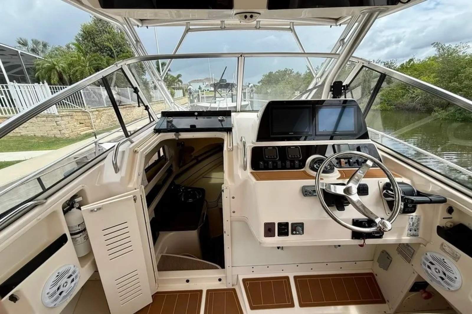 2006 Grady-White 300 Marlin