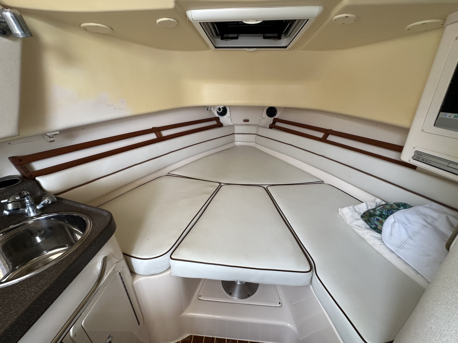 2006 Grady-White 300 Marlin