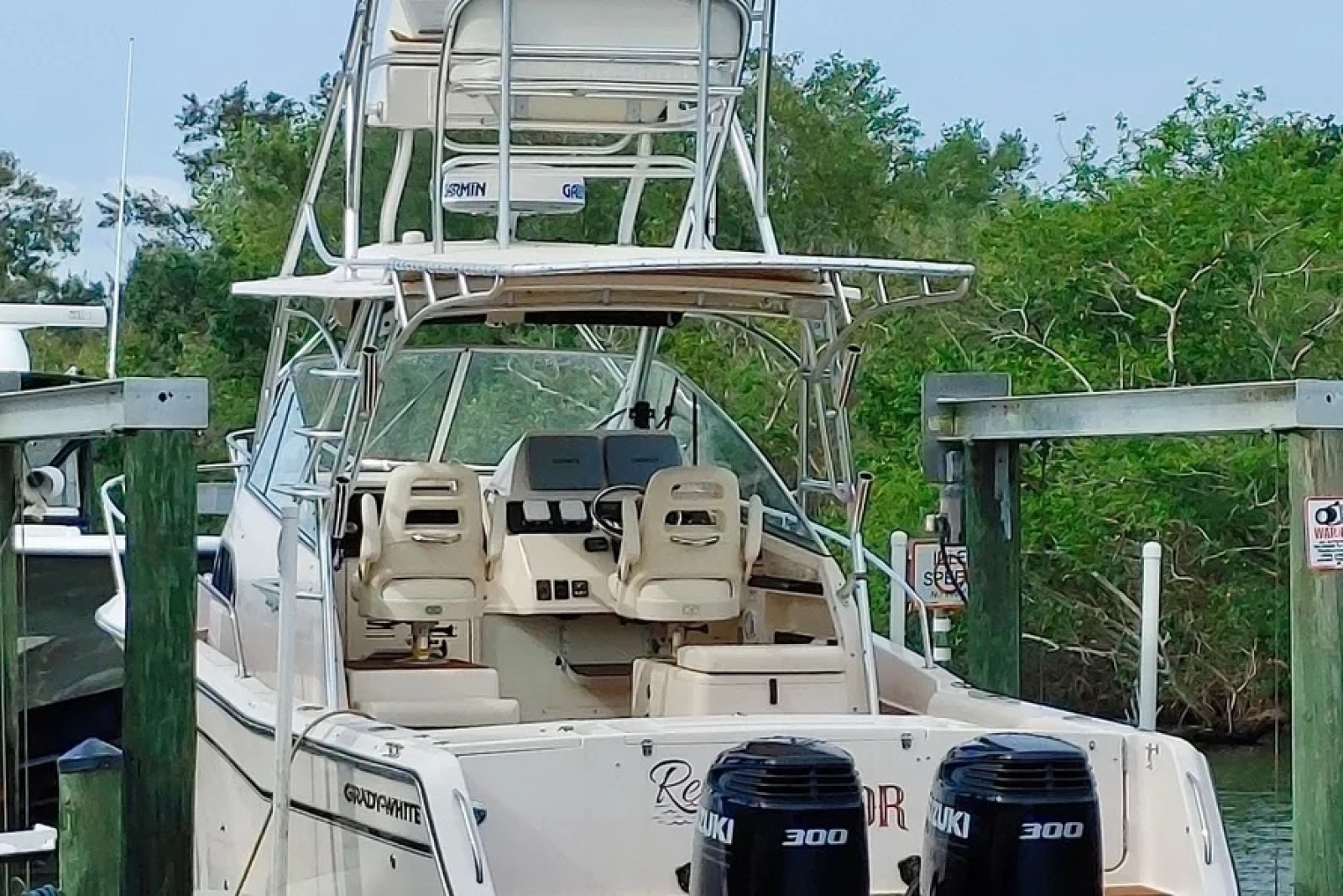 2006 Grady-White 300 Marlin
