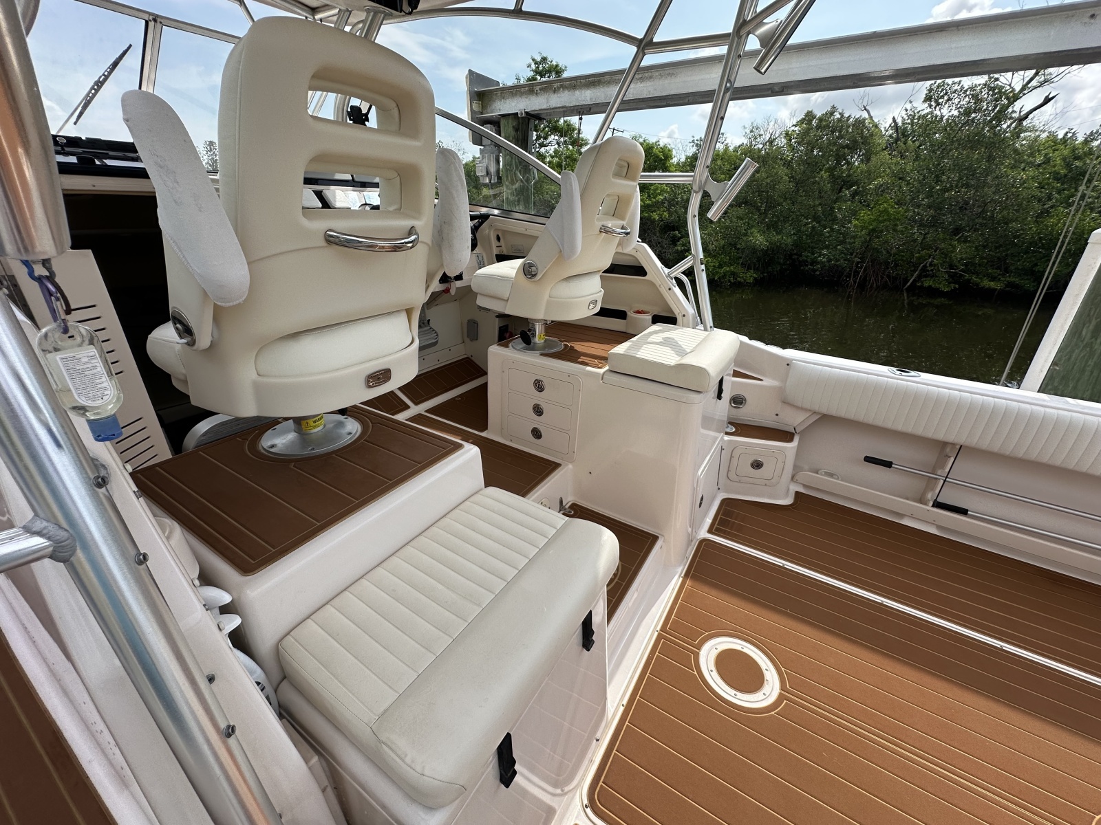 2006 Grady-White 300 Marlin