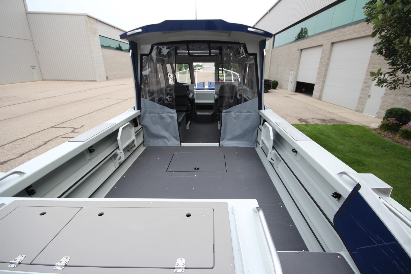 Boat Show Special Pricing 24ft Weldcraft Yacht For Sale