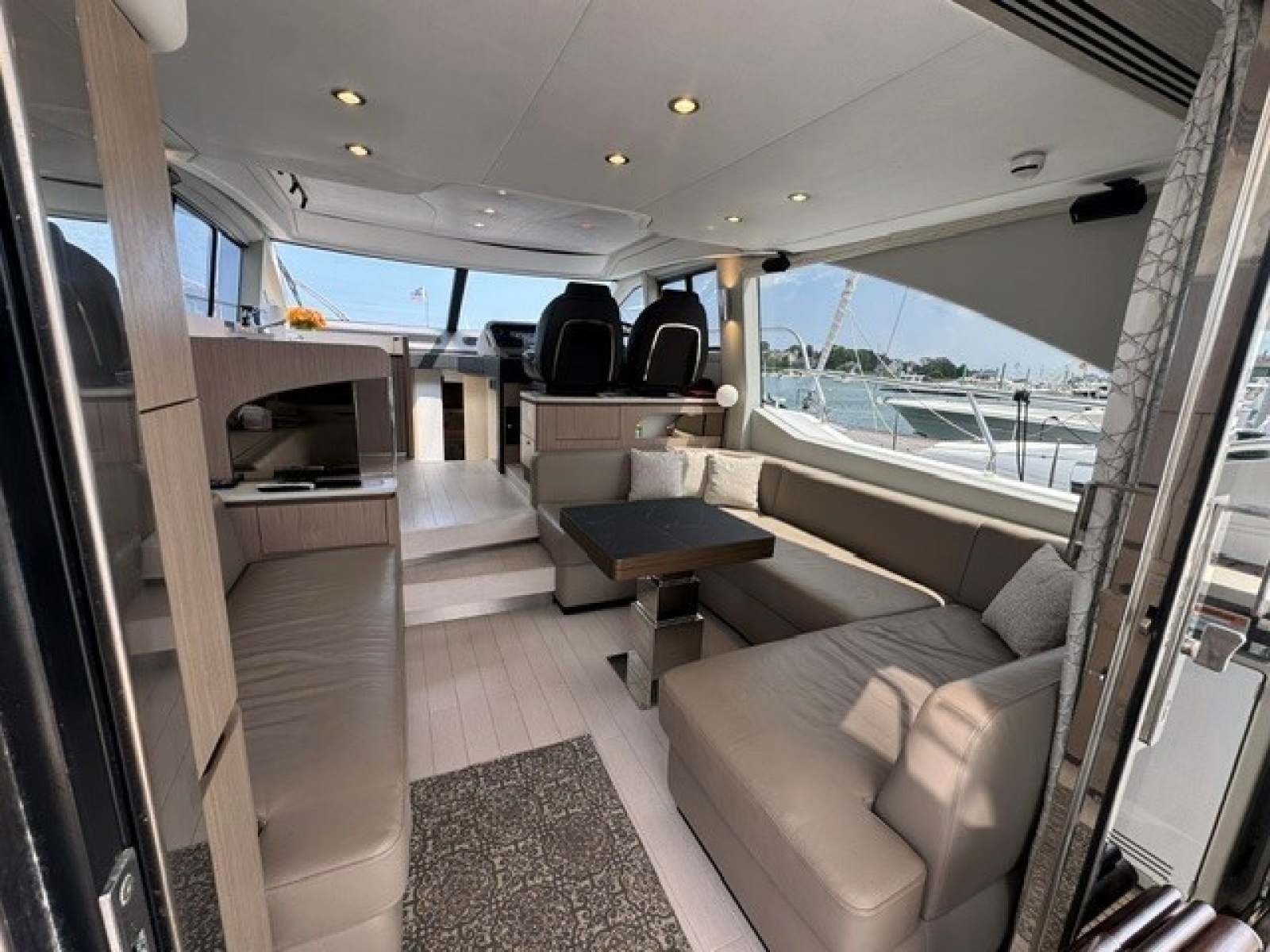 2023 Azimut 50FLY