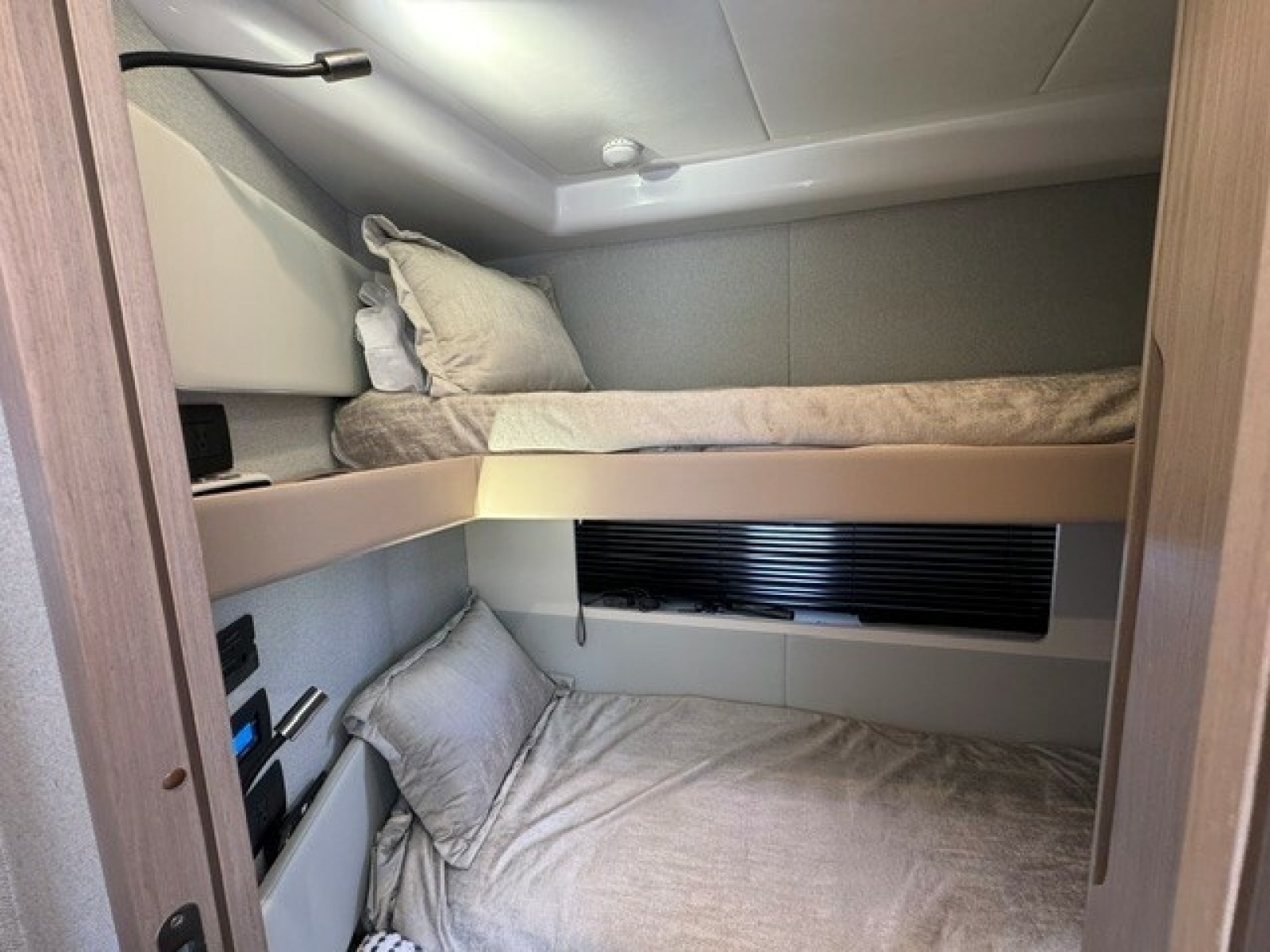 2023 Azimut 50FLY