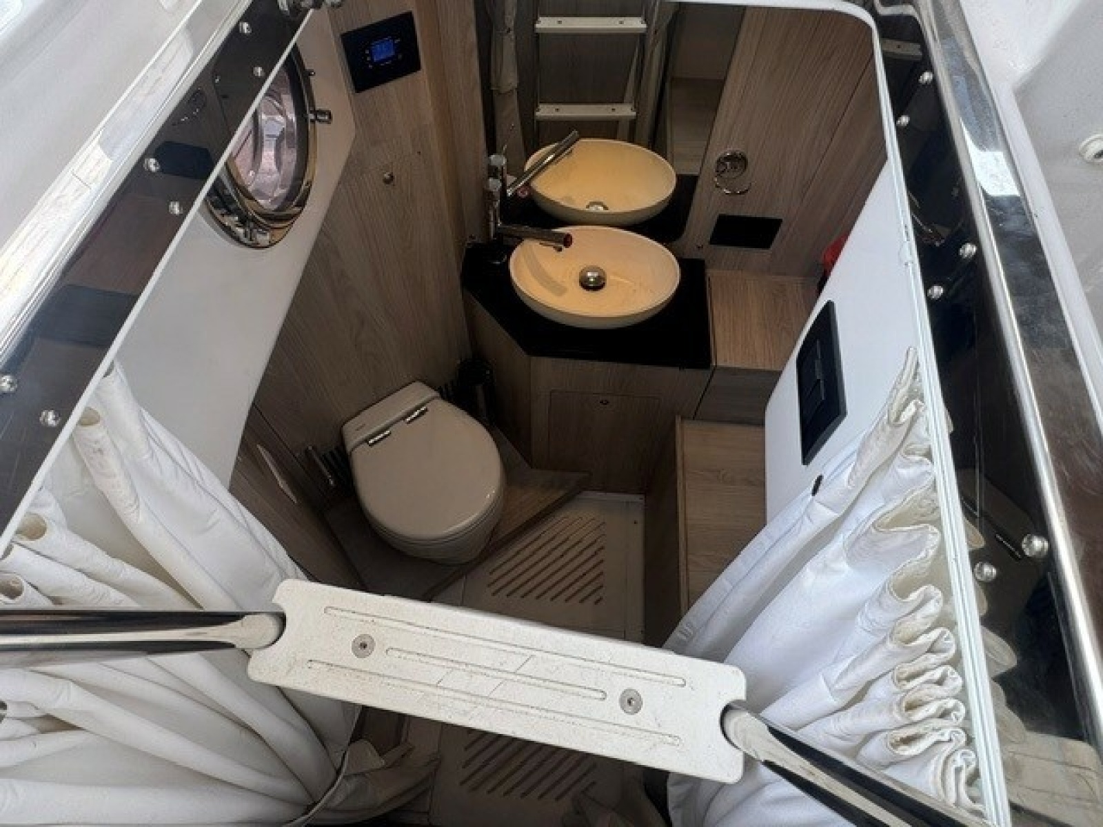 2023 Azimut 50FLY