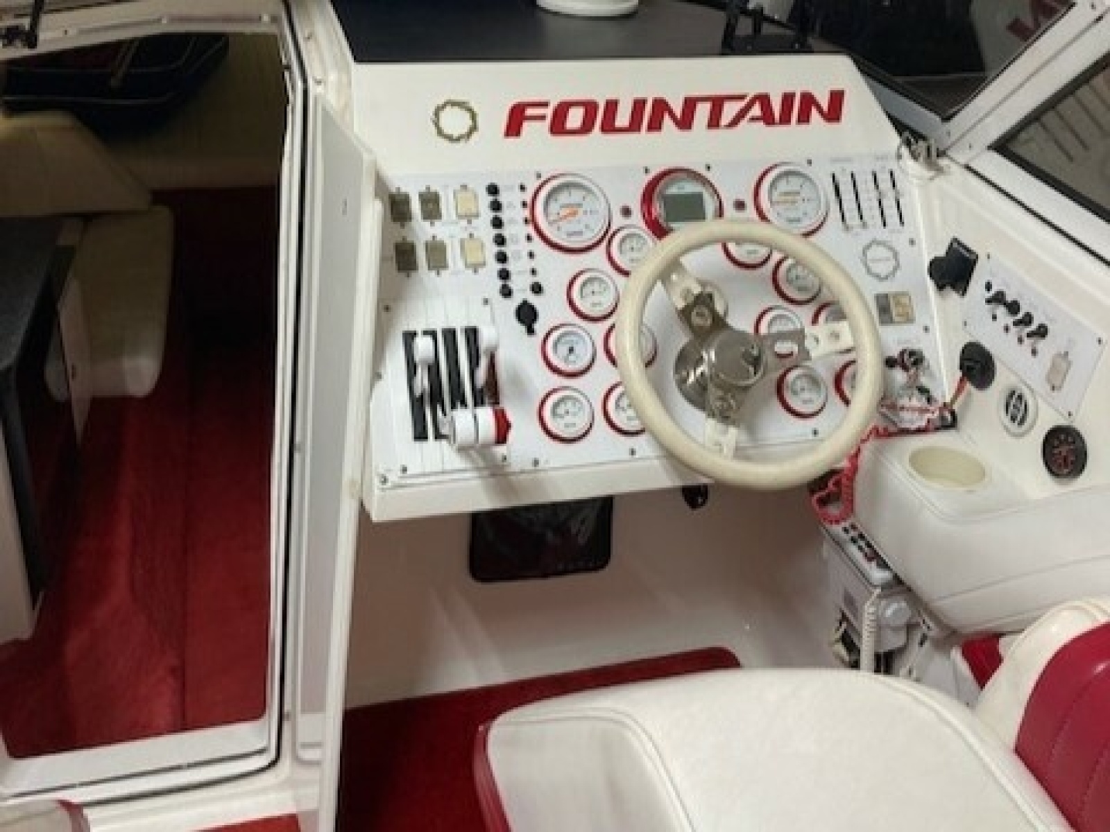 2001 Fountain 