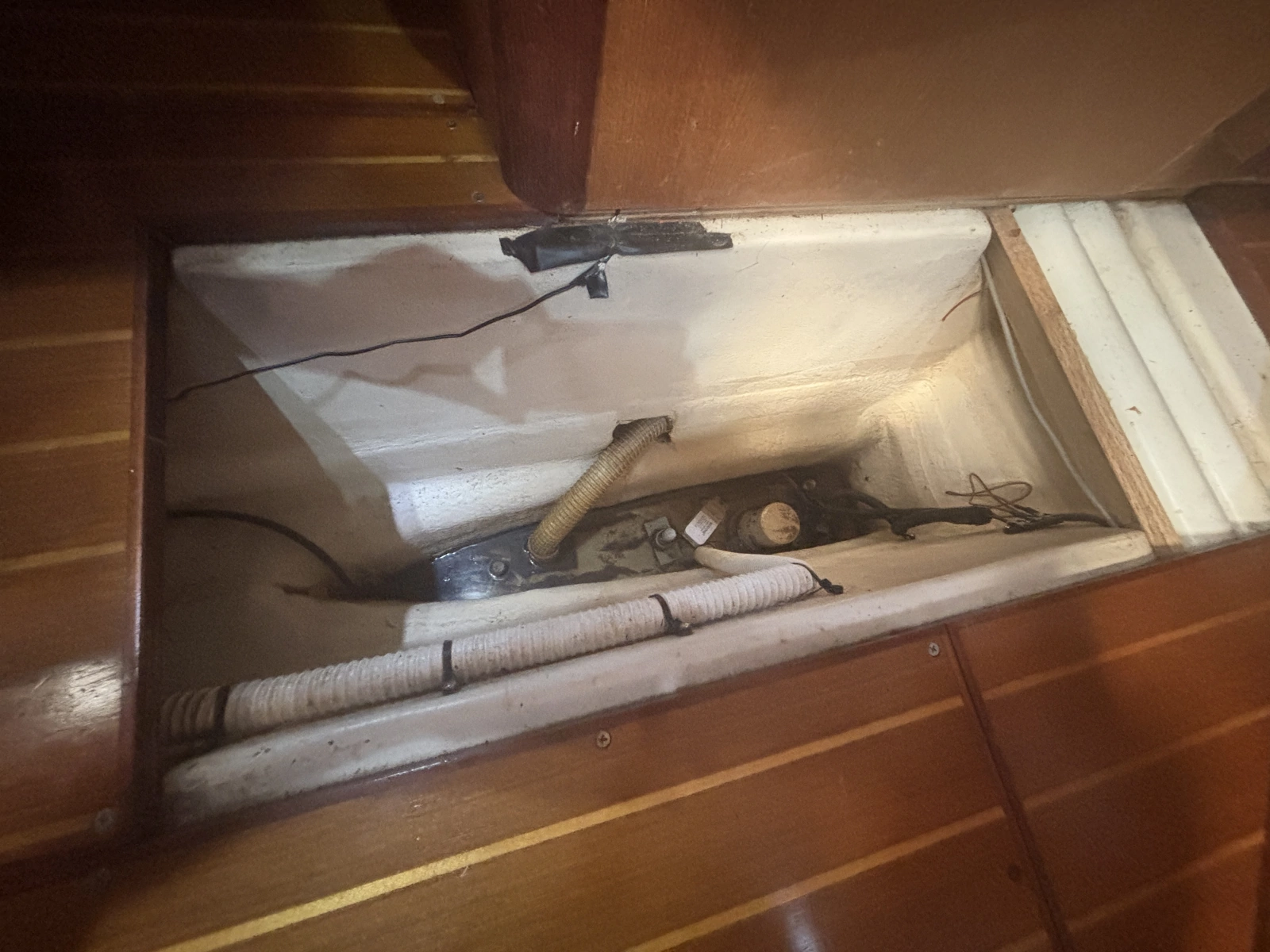 1999 Hunter 410