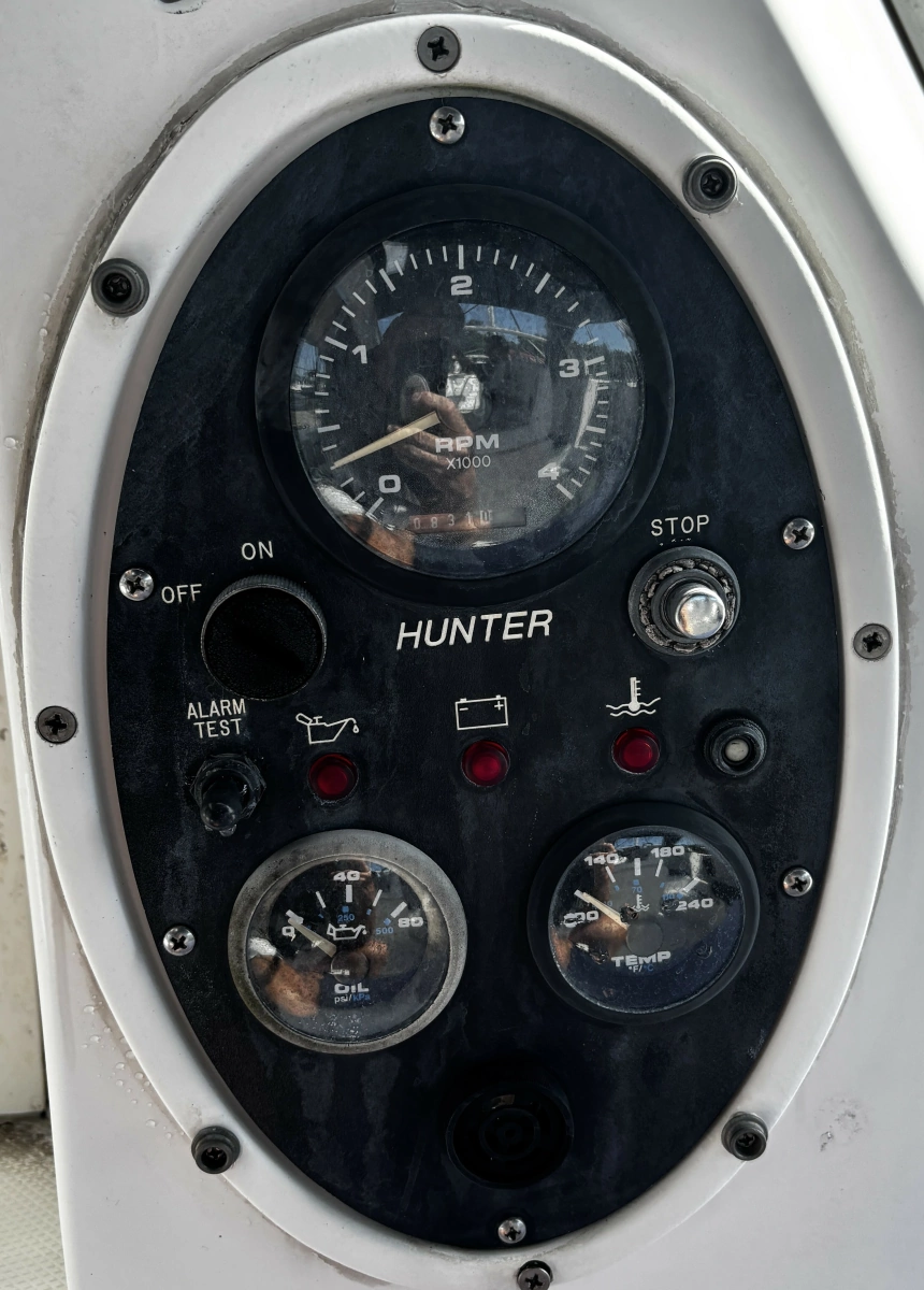 1999 Hunter 410