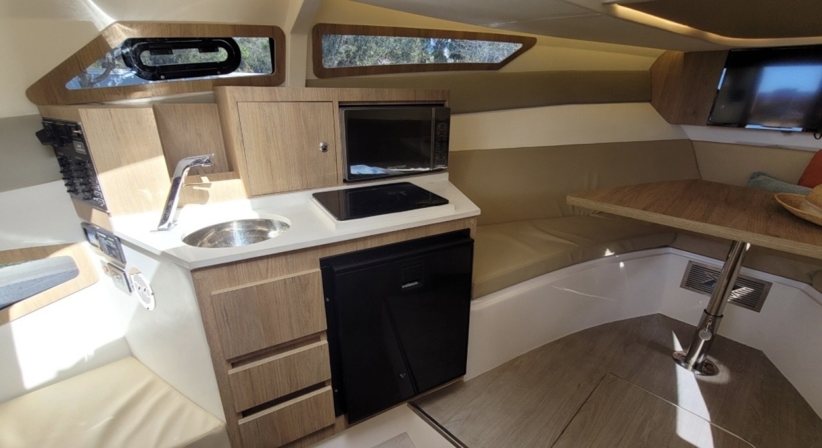 2023 NX Boats 340 Sport Coupe