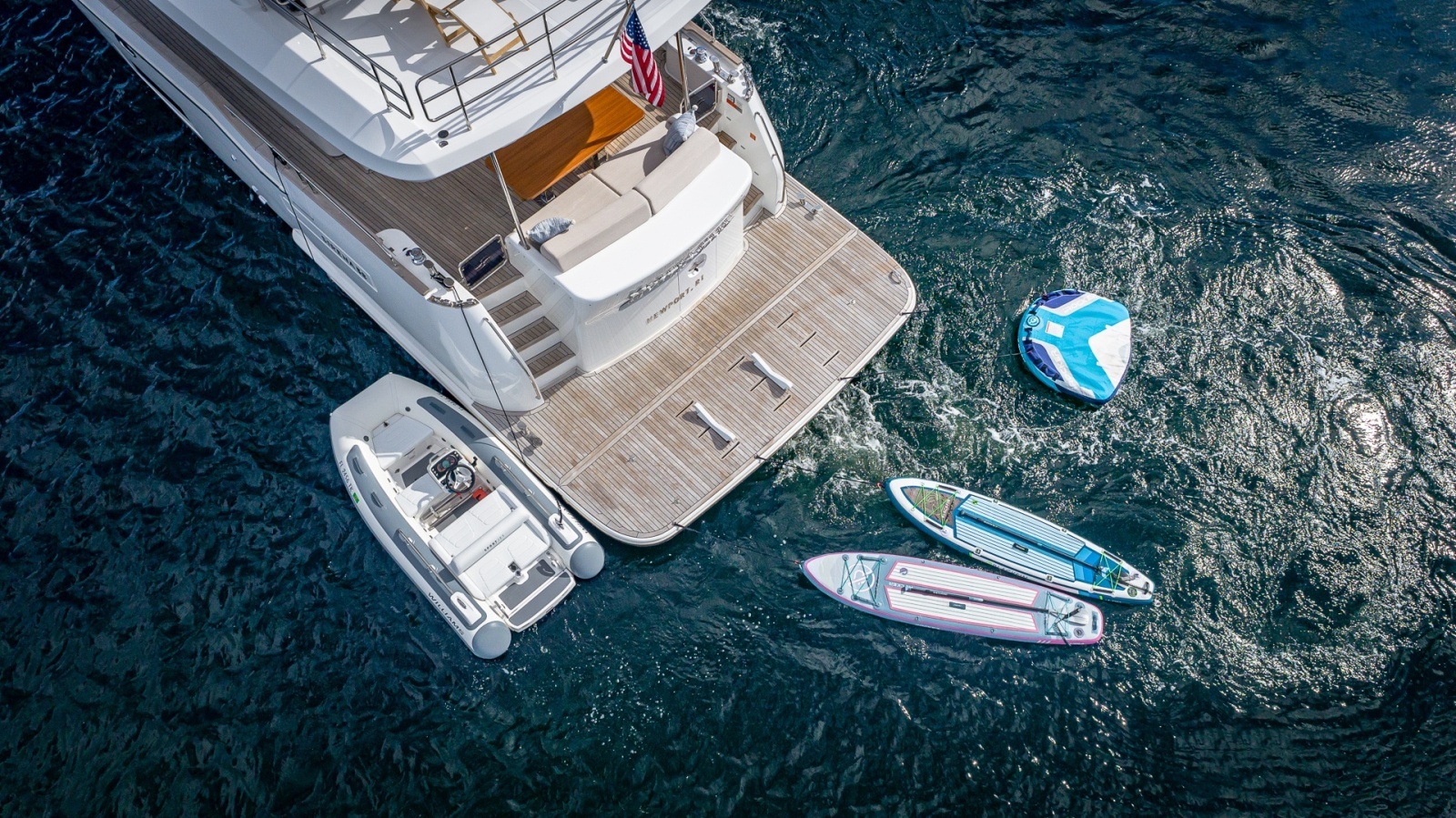 2023 Sirena Flybridge