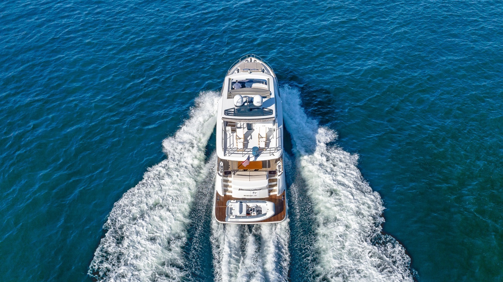 2023 Sirena Flybridge