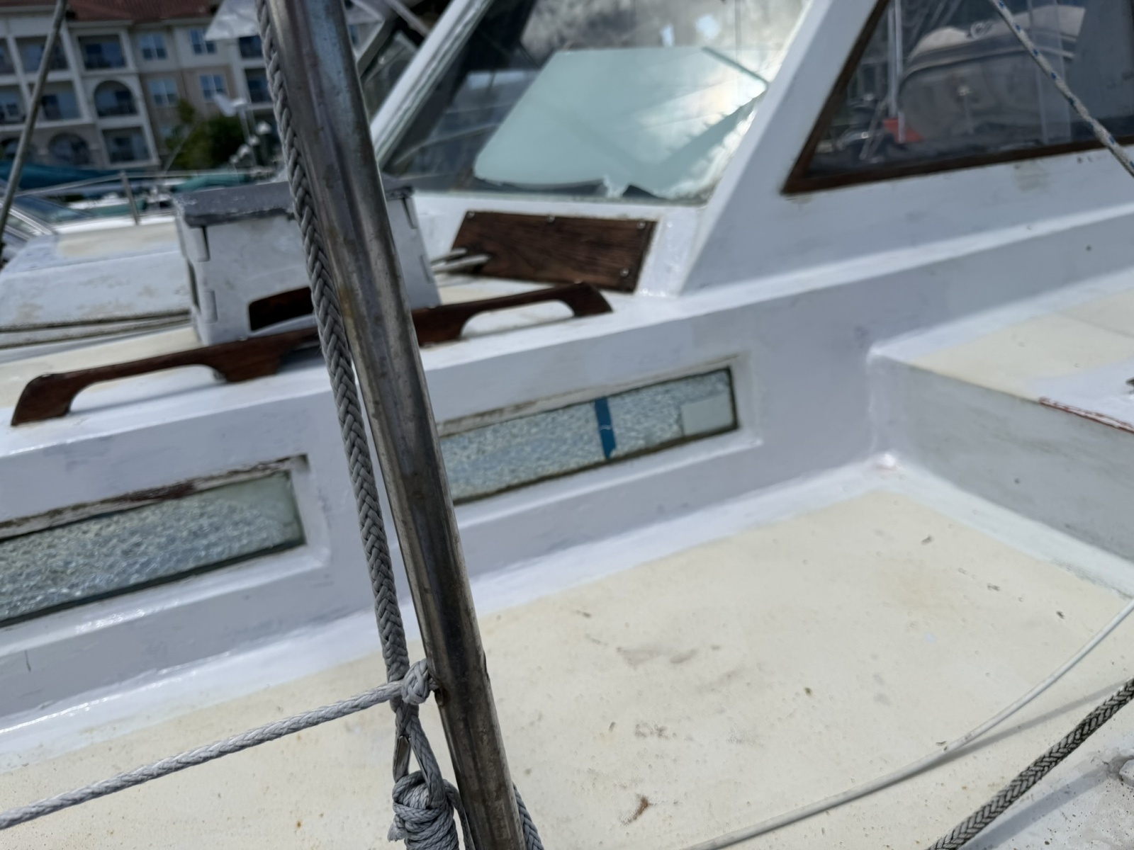 44ft Bruce Roberts Yacht For Sale