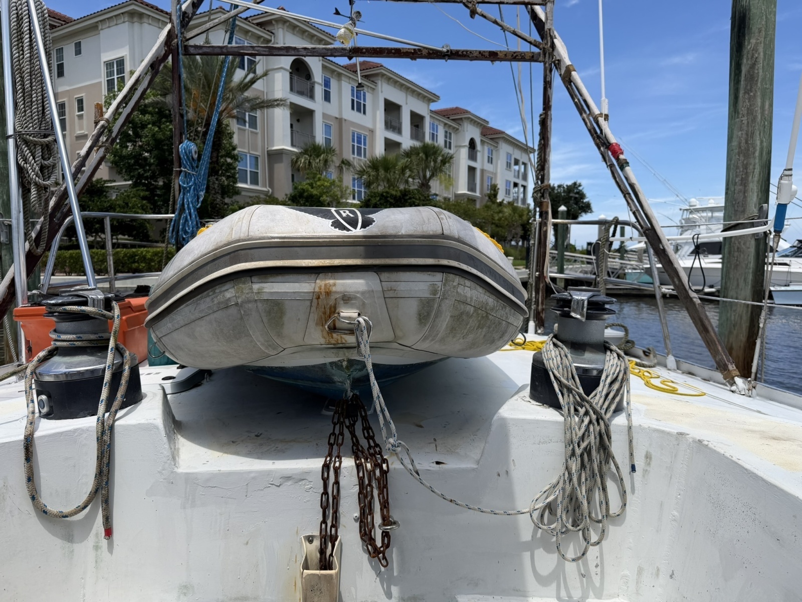 44ft Bruce Roberts Yacht For Sale