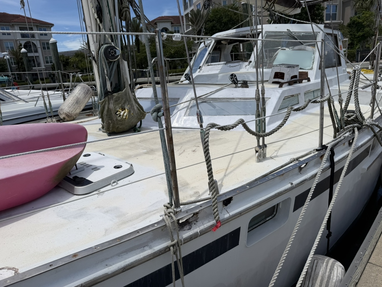 44ft Bruce Roberts Yacht For Sale