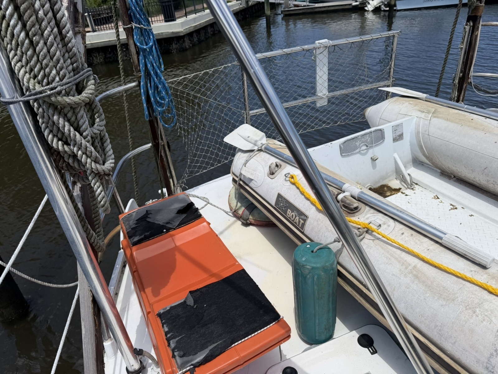 44ft Bruce Roberts Yacht For Sale
