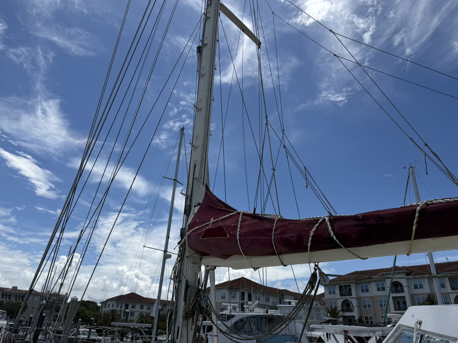 44ft Bruce Roberts Yacht For Sale