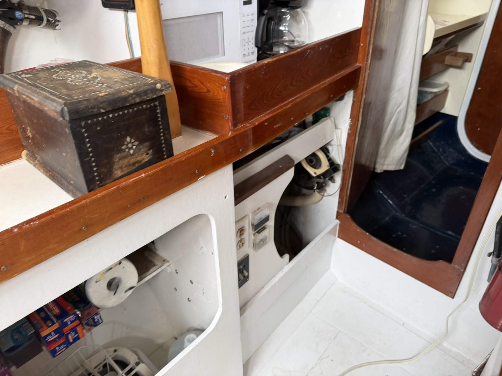44ft Bruce Roberts Yacht For Sale