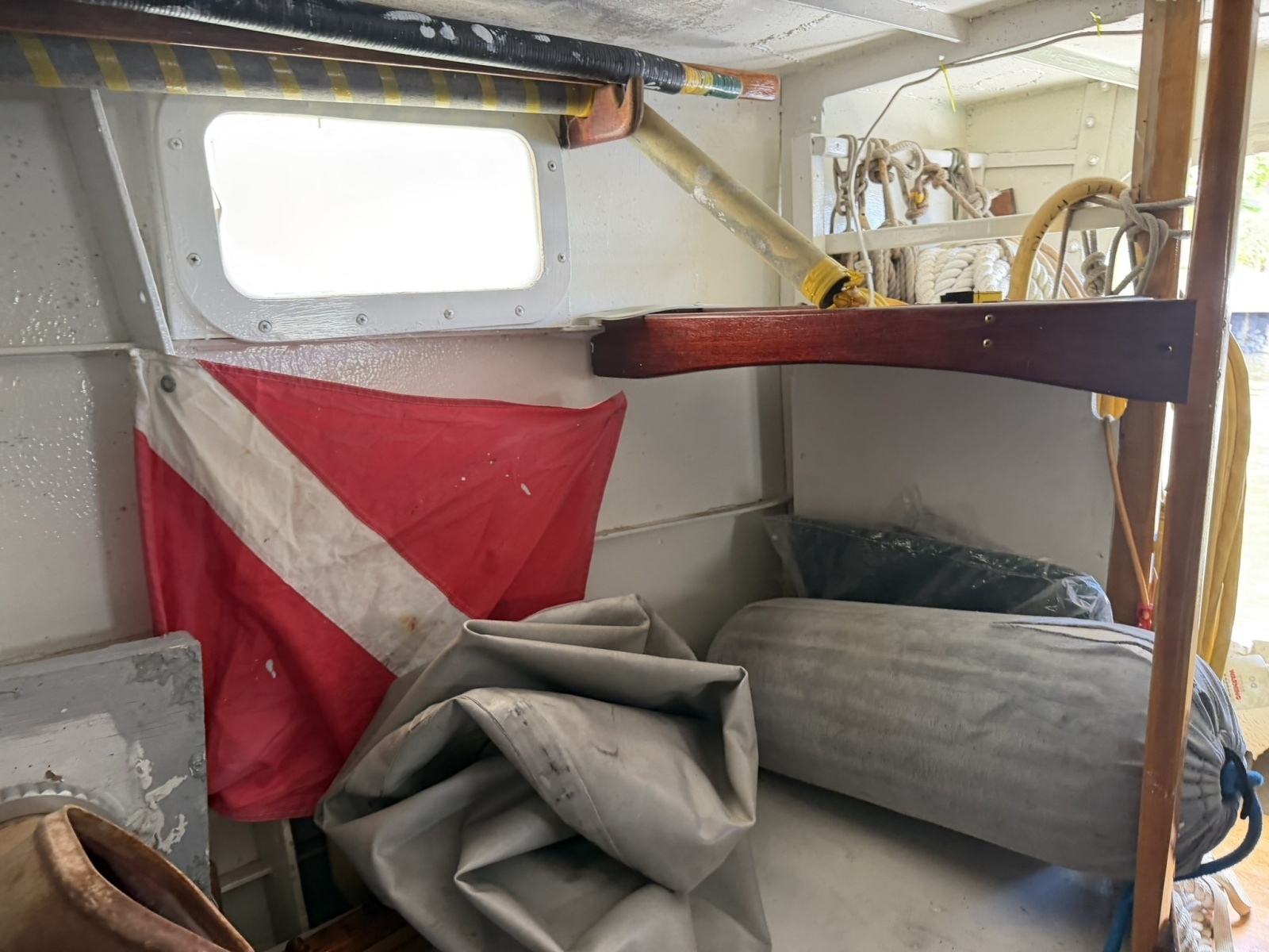 44ft Bruce Roberts Yacht For Sale